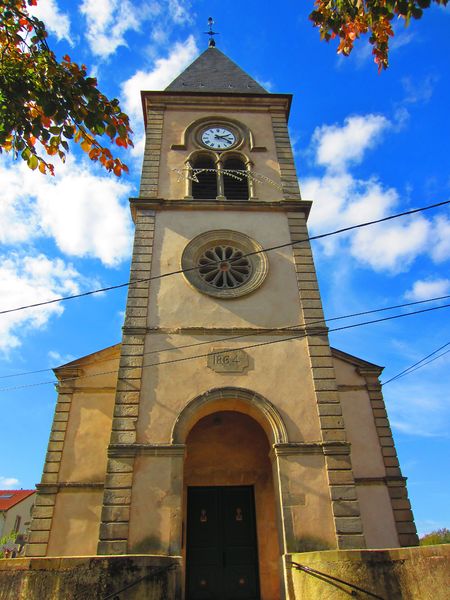 Soubor:Eglise Bettange.JPG