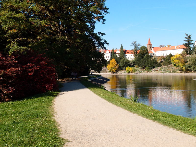 Soubor:Zámecký park Průhonice-September-2017-77.JPG