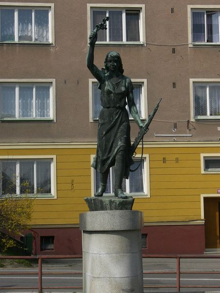 Soubor:Milevsko-statue.jpg