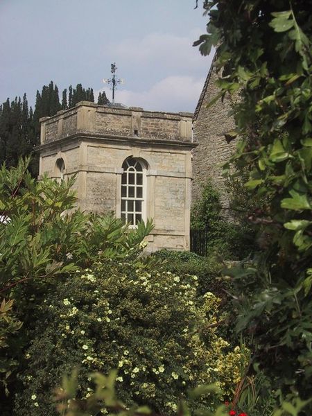 Soubor:'Vanbrugh's Loo' - geograph.org.uk - 966388.jpg