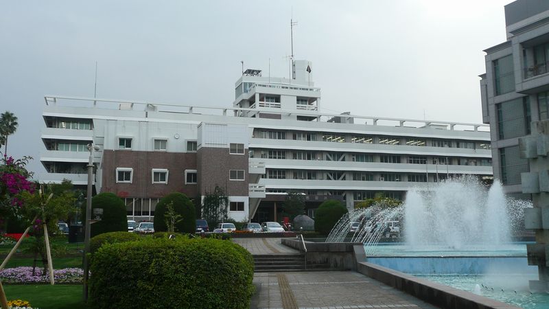 Soubor:Miyazaki City Office.jpg