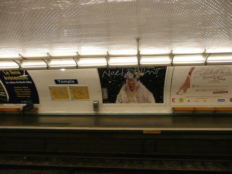 Soubor:Temple Metro, Paris.jpg