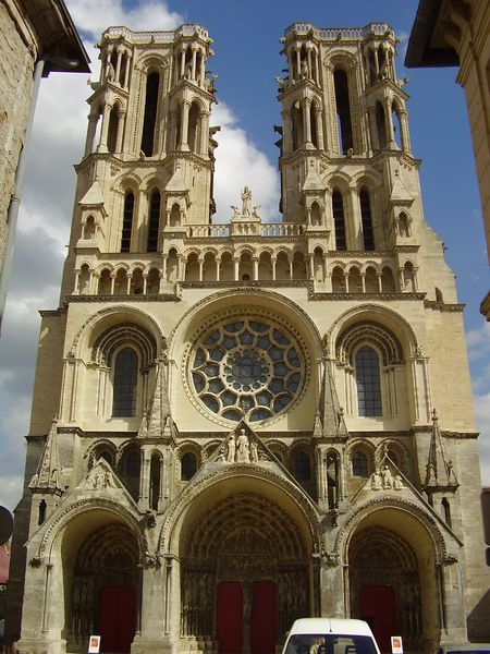 Soubor:2-Cathédrale de Laon.JPG