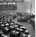 Bundesarchiv B 145 Bild-F002349-0006, Bonn, Bundestag, Pariser Verträge.jpg