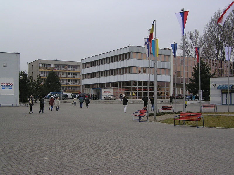 Soubor:TRENCIN2008-12.jpg