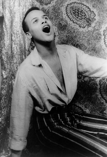 Soubor:Harry Belafonte singing 1954.jpg