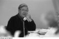 Bundesarchiv B 145 Bild-F061600-0020, Bundeswehrkrankenhaus Koblenz, Helmut Schmidt.jpg