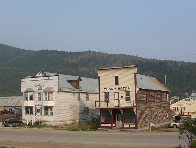 Soubor:Yukon hotel, Dawson.JPG