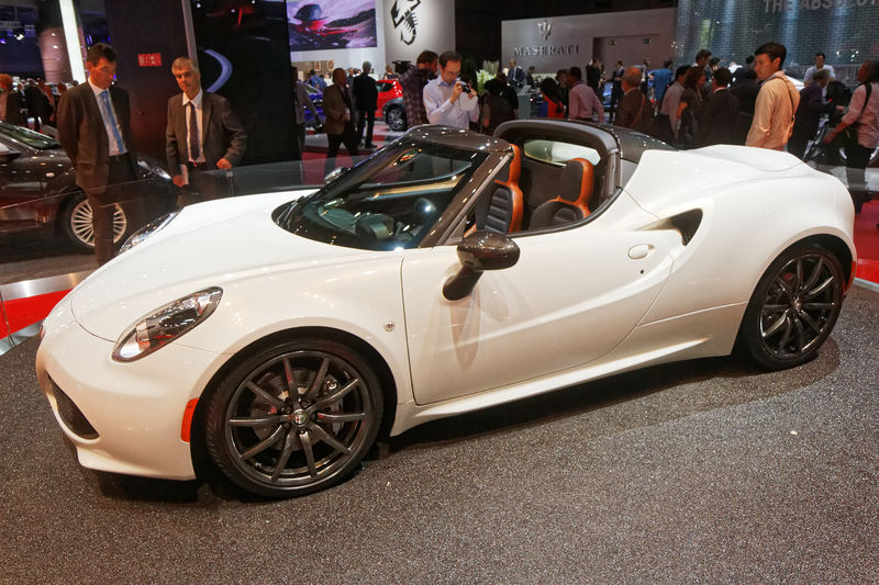 Soubor:Alfa Romeo 4C Spider - Mondial de l'Automobile de Paris 2014 - 002.jpg