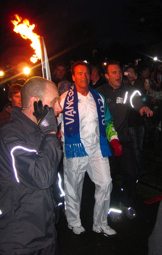 Arnold Schwarzenegger Vancouver 2010 torch relay.jpg