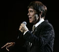 Cliff Richard-Sydney-Flickr-2013-14.jpg