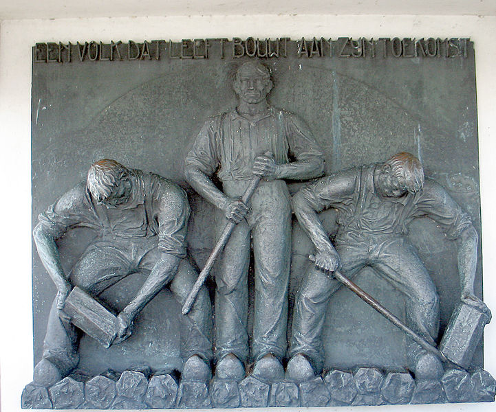 Soubor:Afsluitdijk monument.jpg