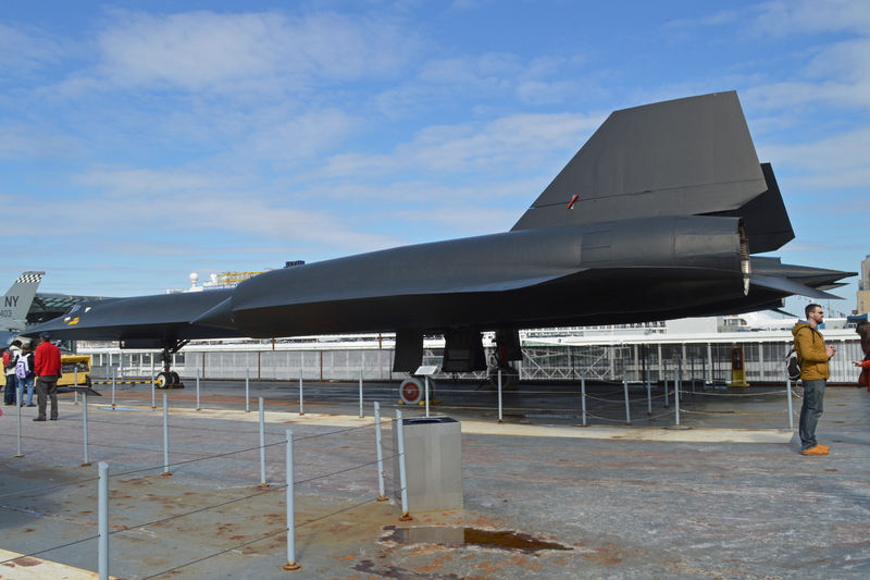 Soubor:Lockheed SR-71A Blackbird-023-AWFlickr.jpg