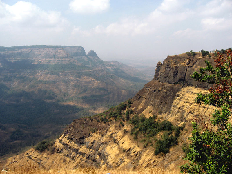 Soubor:Western-Ghats-Matheran.jpg