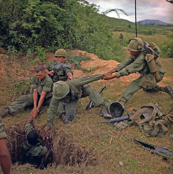 Soubor:Vietnamtunnel.jpg