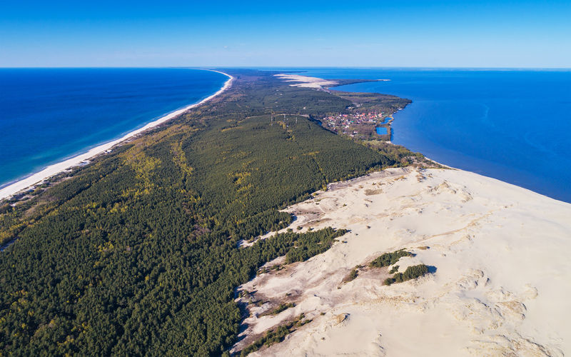 Soubor:Curonian Spit NP 05-2017 img17 aerial view at Epha Dune.jpg