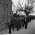 Bundesarchiv B 145 Bild-F001658-0005, Trauerfeier Kronprinzessin Cecilie von Preußen.jpg