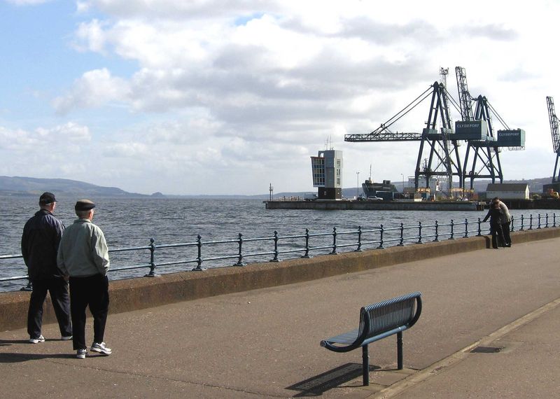 Soubor:Greenock esplanade.jpg