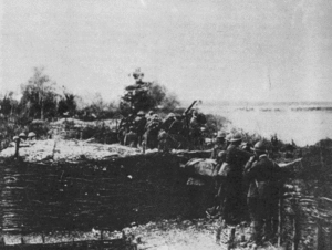 Čs vojáci v zákopech na Piavě.gif