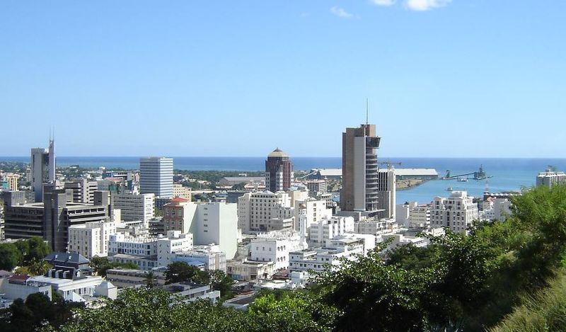 Soubor:Port Louis Skyline.JPG