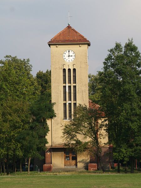 Soubor:Ceske velenice kirche.jpg