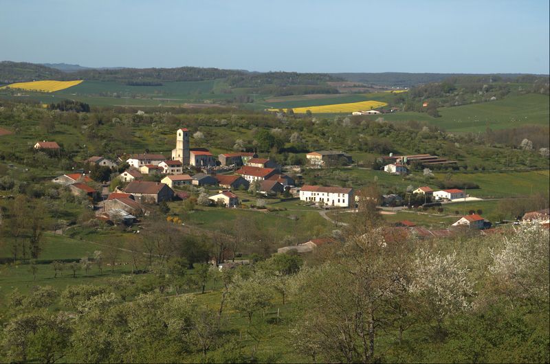 Soubor:Gugney-aux-Aulx - Vue depuis Le Mété.jpg