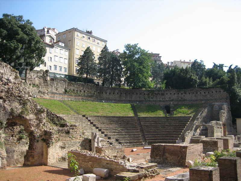 Soubor:Teatro Romano di Trieste 2.jpg