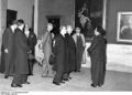 Bundesarchiv B 145 Bild-F001855-0005, Museum München, Ministerpräsident Griechenland.jpg