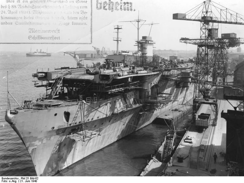 Soubor:Bundesarchiv RM 25 Bild-62, Flugzeugträger "Graf Zeppelin", Bau.jpg