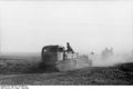 Bundesarchiv Bild 101I-154-1990-36A, Russland-Mitte, Raupenschlepper Ost.jpg