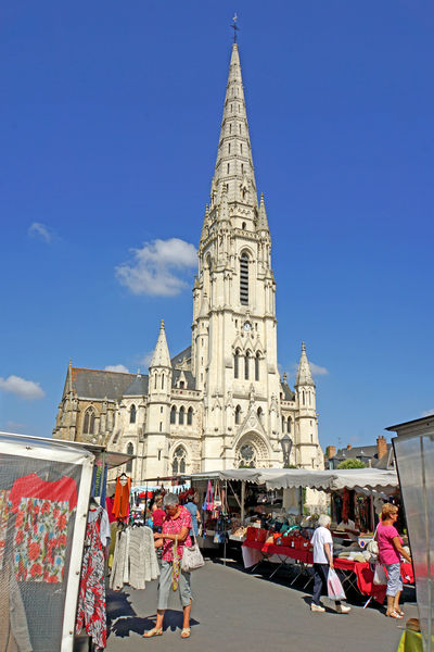 Soubor:France-001296-Saint-Nicolas and Market-DJFlickr.jpg