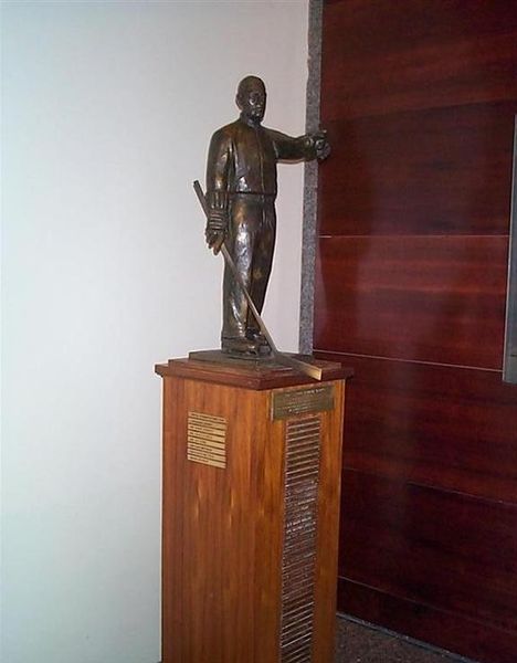 Soubor:Lester patrick trophy.jpg