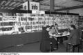 Bundesarchiv B 145 Bild-F061585-0018, Frankfurt-Main, Buchmesse.jpg