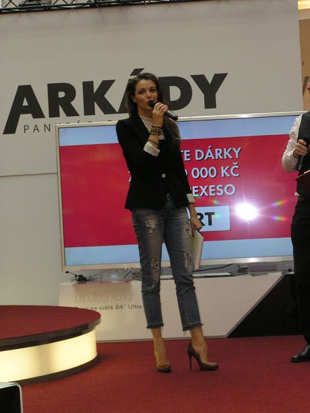 Soubor:Iva-Kubelkova-Arkady-26-2013.jpg