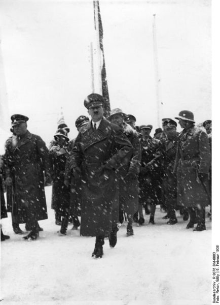 Soubor:Bundesarchiv R 8076 Bild-0003, Olympische Winterspiele.- Eröffnung.jpg