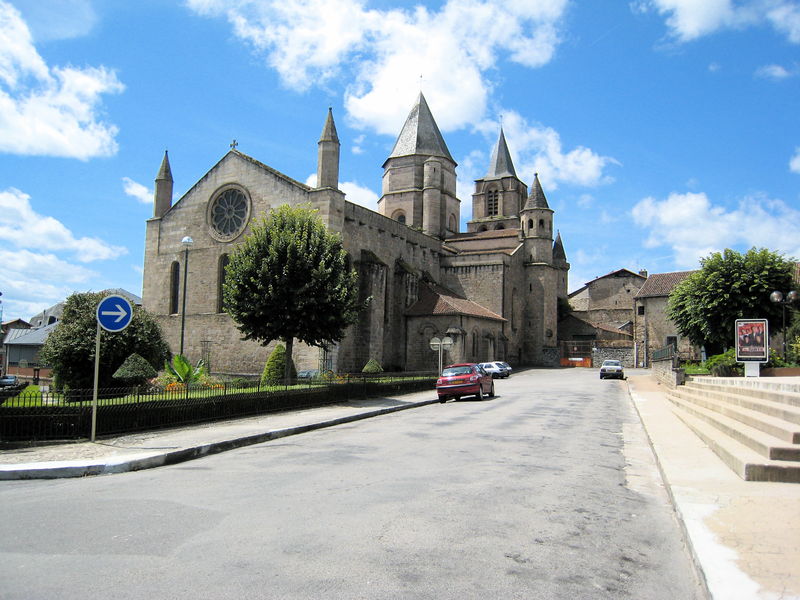 Soubor:Collegiale-saint-junien-87.jpg