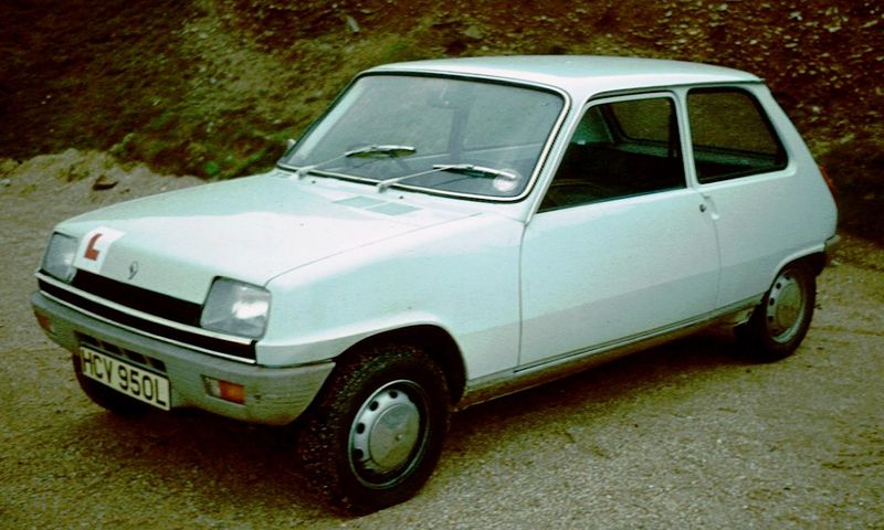 Soubor:Renault 5 first generation light blue.jpg