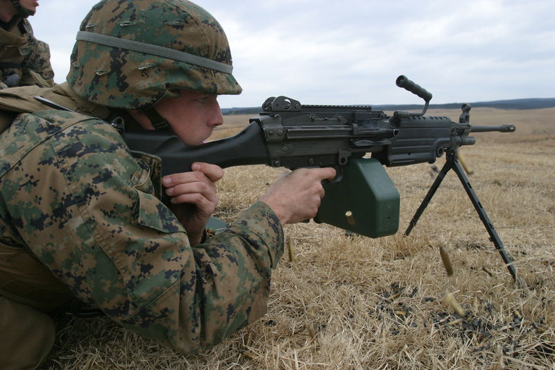 Soubor:USMC M249 SAW PIP.jpg