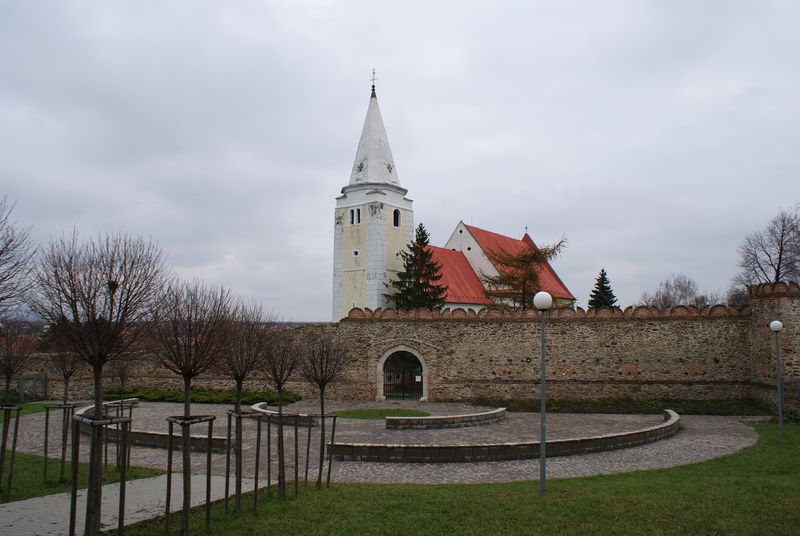 Soubor:Šenkvice church 01.JPG