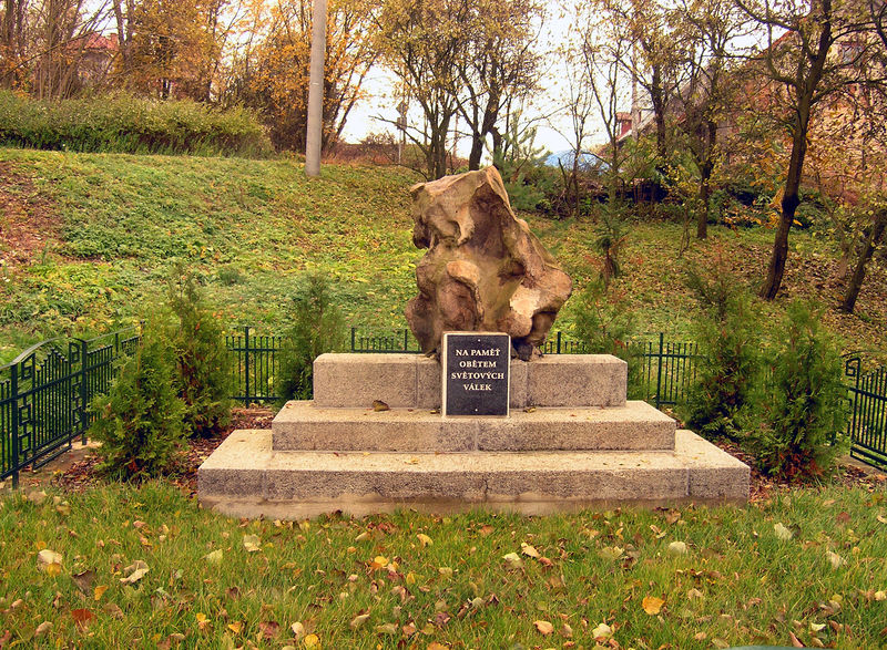 Soubor:Kozly, memorial.jpg